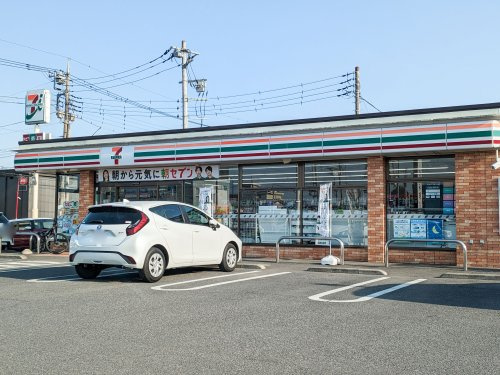 【コンビニエンスストア】セブンイレブン宇都宮若草店まで621ｍ