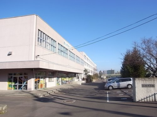 【中学校】札幌市立柏中学校まで850ｍ
