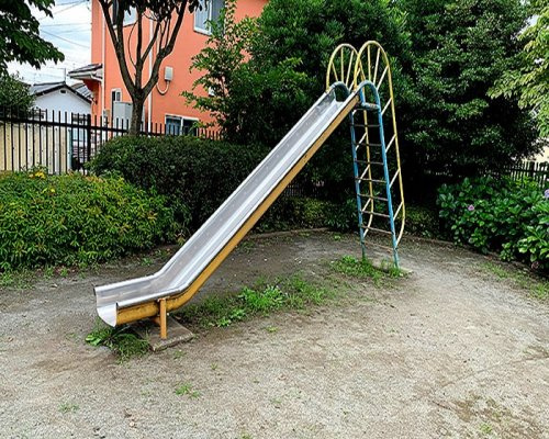 【公園】小山三ツ目東公園まで306ｍ