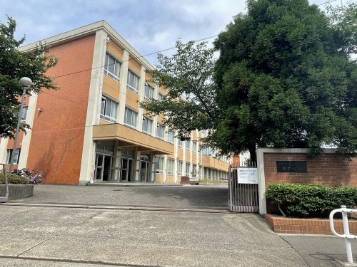 【中学校】名古屋市立港明中学校まで764ｍ