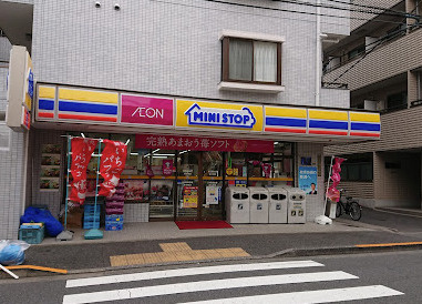 【コンビニエンスストア】ミニストップ　新大塚店まで436ｍ