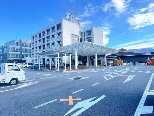 【市役所・区役所】御殿場市役所まで637ｍ