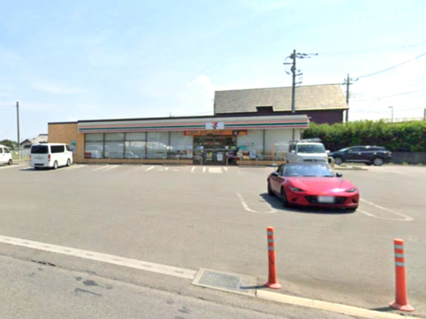 【コンビニエンスストア】セブンイレブン　神川八日市店まで1365ｍ