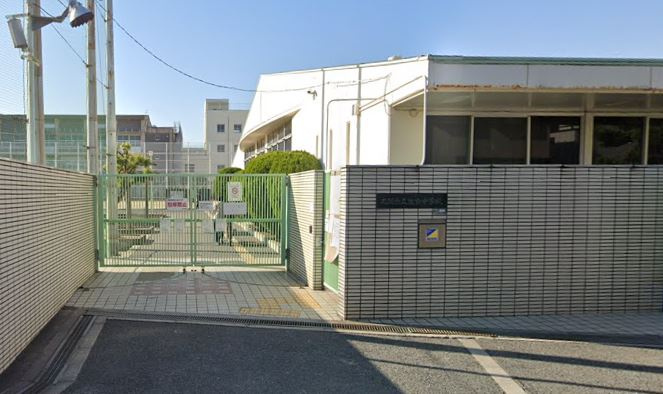 【中学校】大阪市立住吉中学校まで579ｍ