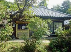 【和風料理】そば処　暁山まで976ｍ