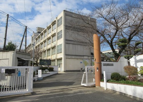 【小学校】堺市立登美丘南小学校まで516ｍ
