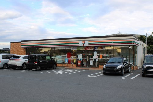 【コンビニエンスストア】セブンイレブン　木更津江川店まで808ｍ