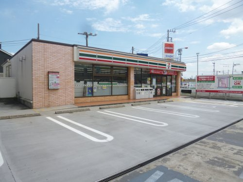 【コンビニエンスストア】セブンイレブン　越谷4号バイパス店まで853ｍ