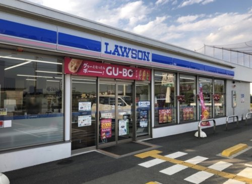 【コンビニエンスストア】ローソン行田上池守店まで438ｍ