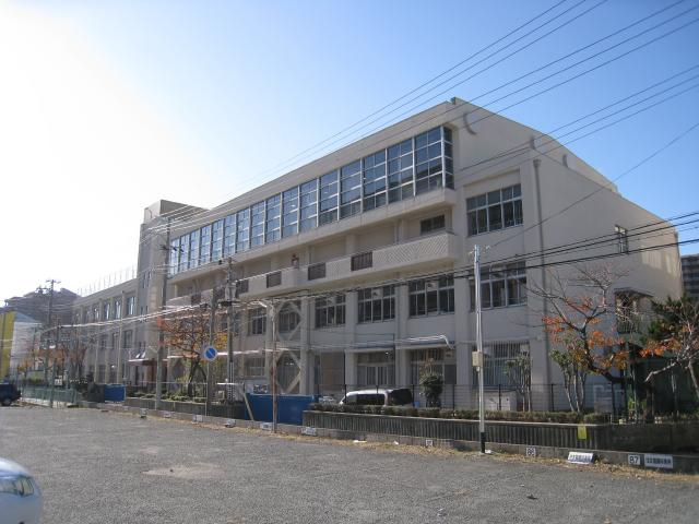 【小学校】神戸市立本山南小学校まで443ｍ