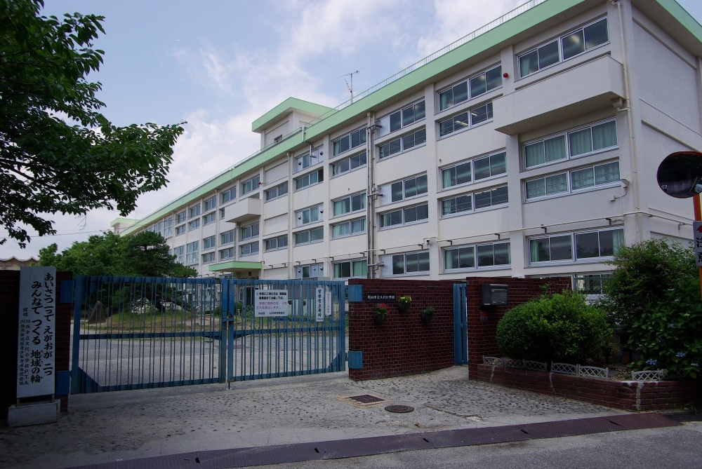 【小学校】川西市立久代小学校まで193ｍ