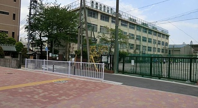 【中学校】中野区立第十中学校まで788ｍ