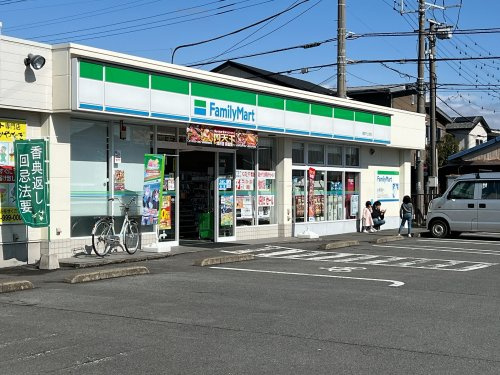 【コンビニエンスストア】ファミリーマート　長泉下土狩店まで466ｍ