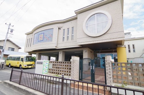 【保育園】すえひろこども園（認定こども園）まで405ｍ