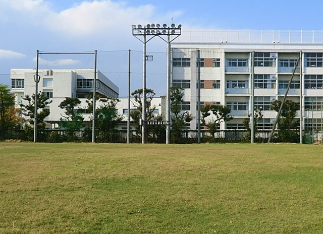 【中学校】川口市立北中学校まで1317ｍ