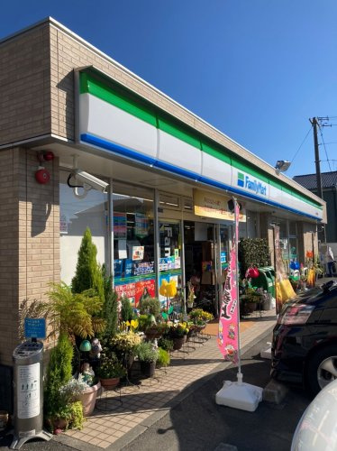 【コンビニエンスストア】ファミリーマート　清水下野中店まで816ｍ