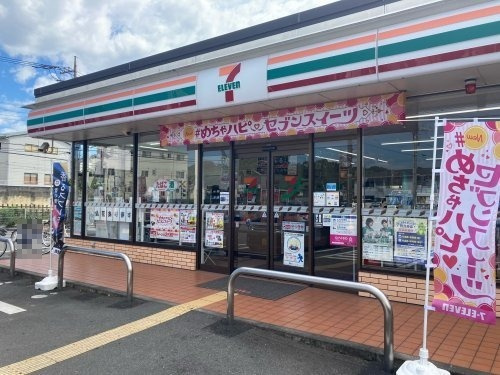 【コンビニエンスストア】セブンイレブン岩槻西原台1丁目店まで1555ｍ