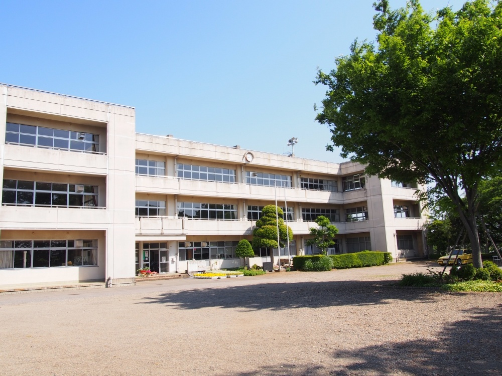 【中学校】野田市立関宿中学校まで358ｍ