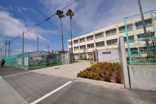【中学校】堺市立陵南中学校まで820ｍ