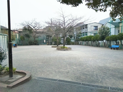 【公園】中馬込一丁目児童公園まで81ｍ