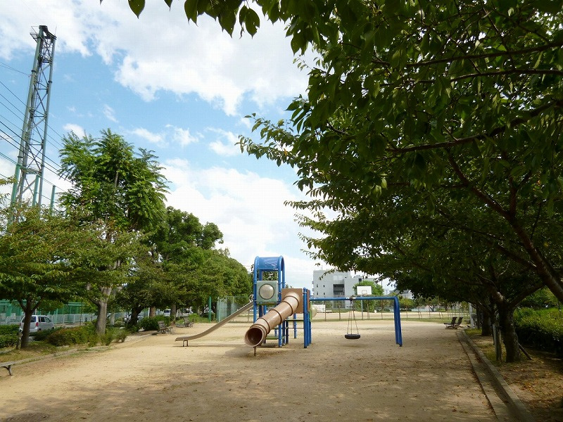 【公園】津門中央公園まで687ｍ