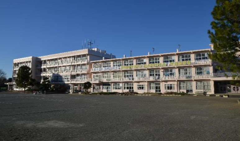 【小学校】桶川市立加納小学校まで1444ｍ