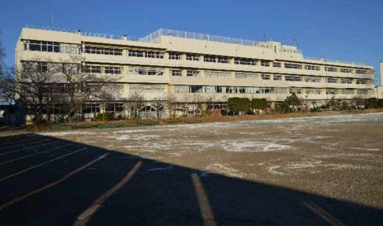 【中学校】桶川市立加納中学校まで2511ｍ