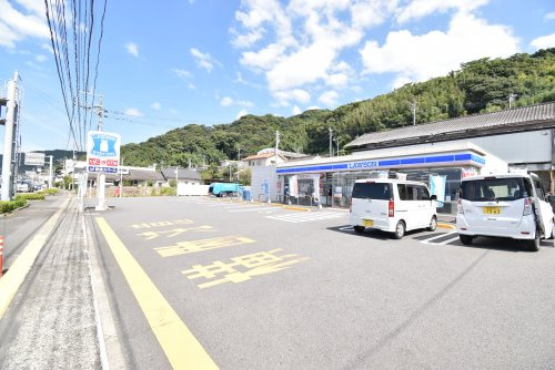 【コンビニエンスストア】ローソン　福山町店まで256ｍ