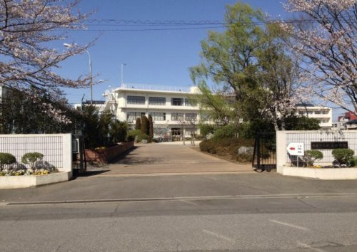 【中学校】鴻巣市立吹上中学校まで737ｍ