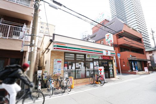 【コンビニエンスストア】セブンイレブン　大阪中崎西店まで180ｍ