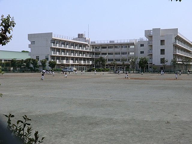 【中学校】所沢市立　狭山ヶ丘中学校まで2160ｍ