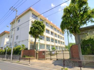 【小学校】葛飾区立細田小学校まで719ｍ