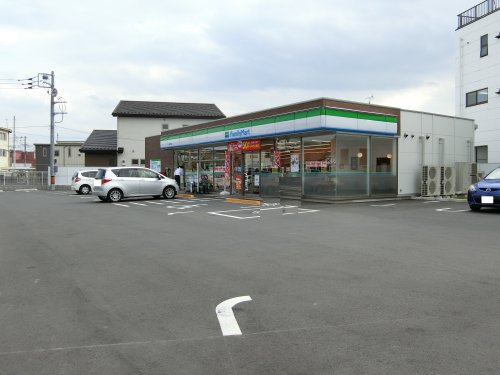 【コンビニエンスストア】ファミリーマート川越天沼店まで455ｍ
