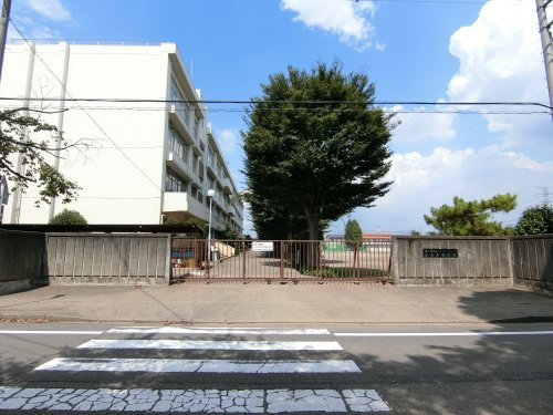 【中学校】鶴ヶ島市立富士見中学校まで1631ｍ