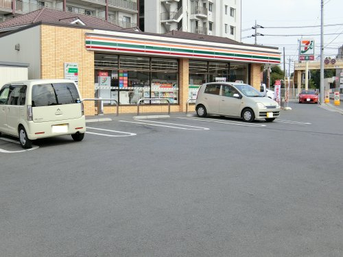 【コンビニエンスストア】セブンイレブン鶴ヶ島東店まで235ｍ