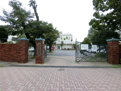 【小学校】鶴ヶ島市立第一小学校まで221ｍ