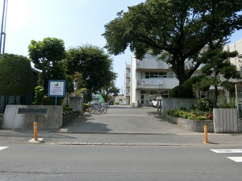 【中学校】坂戸市立千代田中学校まで604ｍ