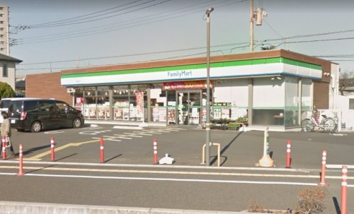【コンビニエンスストア】ファミリーマート若葉駅西店まで645ｍ