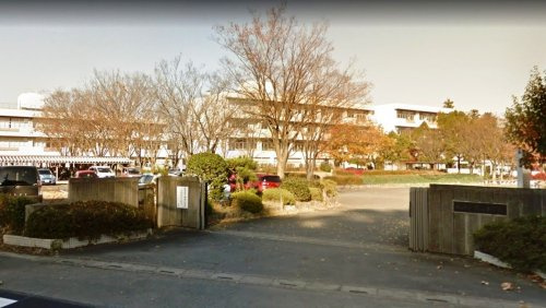 【中学校】鳩山町立鳩山中学校まで673ｍ