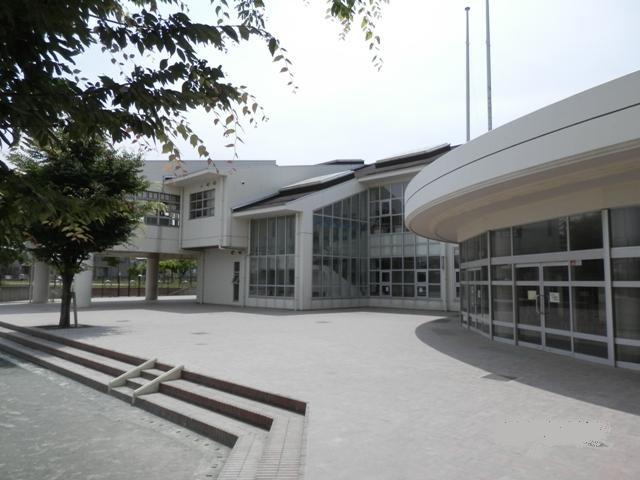 【小学校】藤沢市立　石川小学校まで613ｍ