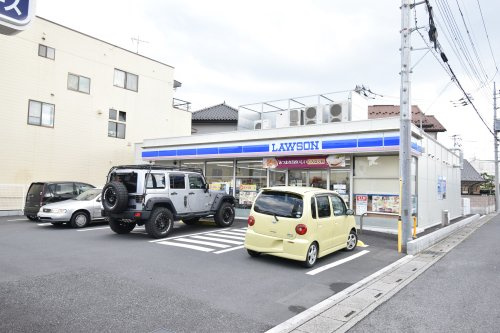 【コンビニエンスストア】ローソン春日部大場店まで693ｍ