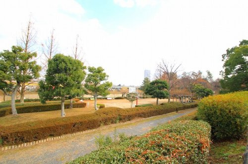 【公園】桃花台西公園まで650ｍ