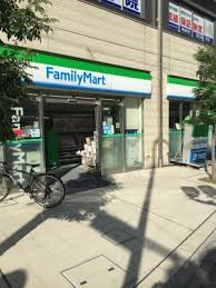 【コンビニエンスストア】ファミリーマート　黄金町駅前店まで144ｍ