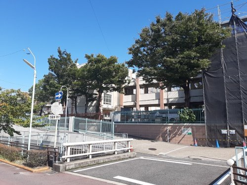 【小学校】名古屋市立見附小学校まで1260ｍ