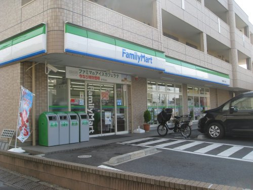 【コンビニエンスストア】ファミリーマート　柏松葉町七丁目店まで443ｍ
