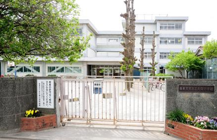 【小学校】芝久保小学校まで386ｍ