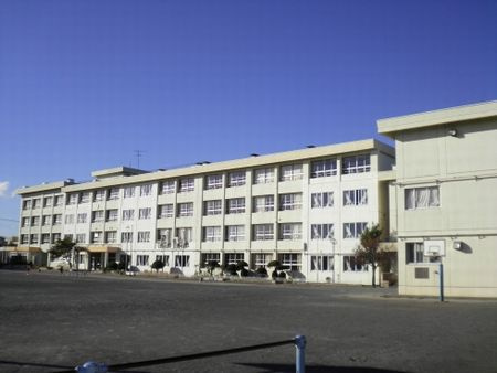 【小学校】藤沢市立　俣野小学校まで611ｍ