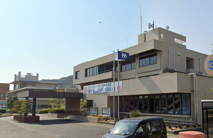 【市役所・区役所】里庄町役場まで3003ｍ
