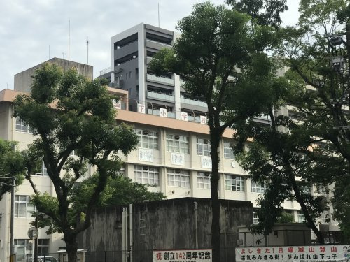 【小学校】山下小学校まで129ｍ
