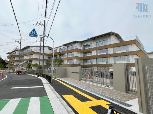 【中学校】寝屋川市立望が丘中学校まで559ｍ
